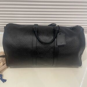 *SOLD* Authentic Louis Vuitton Keepall Bandoulière 50